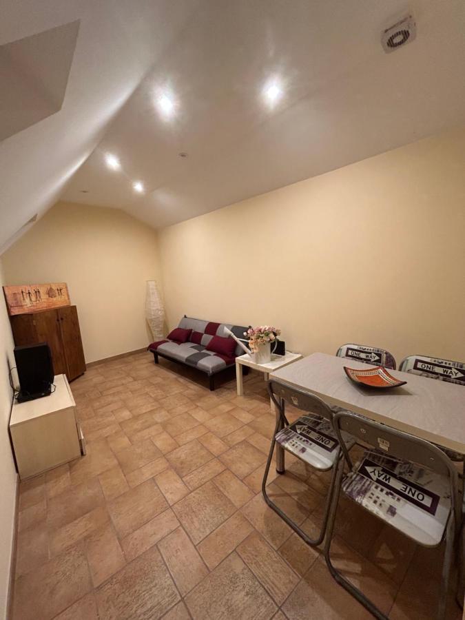 Bed and Breakfast Jambo House Velletri Exterior foto